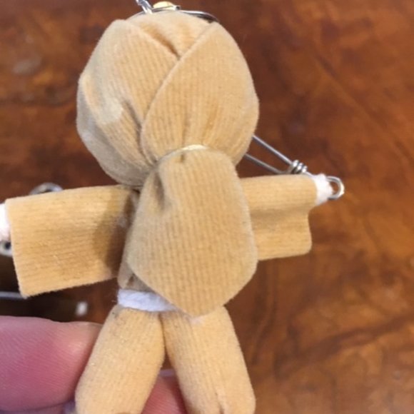 TWO Ninja String Doll Keychain Toys w/Swords Tan/Brown 2.5" x 3" NEW - Picture 11 of 16